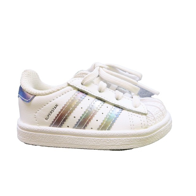 Adidas White | Silver Sneakers 4 Infant 
