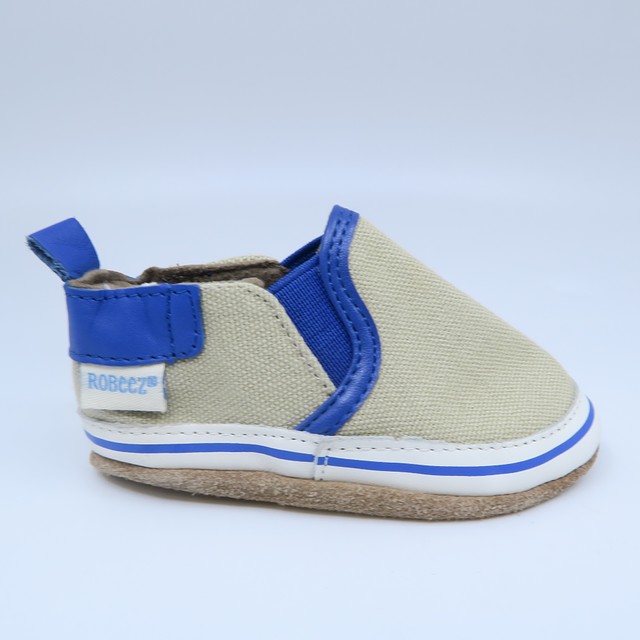 Robeez Tan | Blue Shoes 0-6 Months 