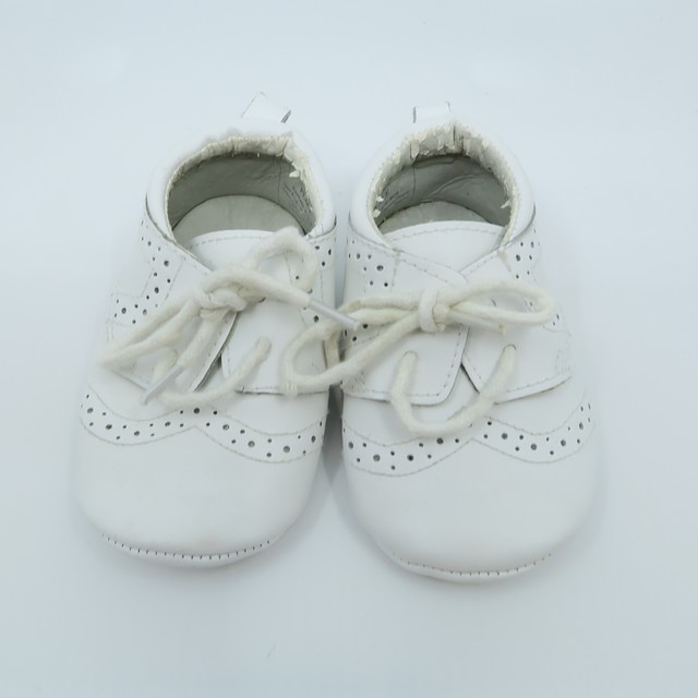 The Children's Place White Shoes 1 infant 