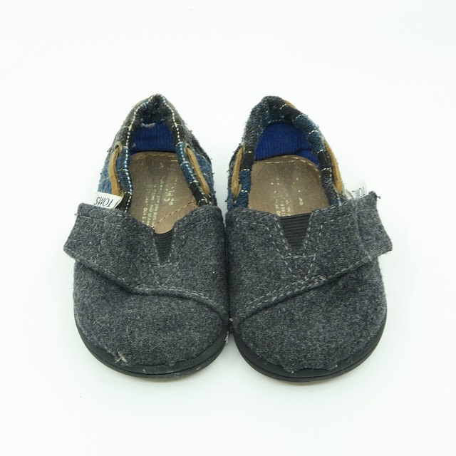 Tom's Gray Shoes 4 Infant 