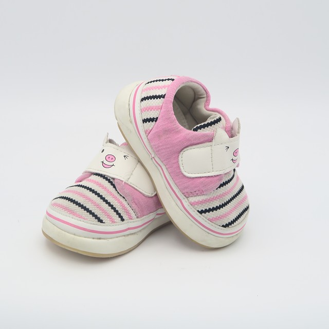 Xiaoliubao Pink | White Shoes 1.5 Infant 