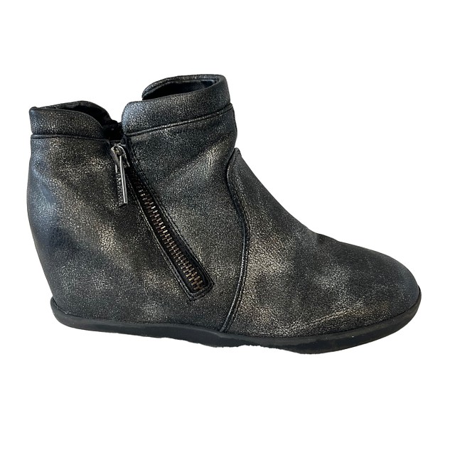 Kenneth Cole Reaction Silver Boots 2 Youth 