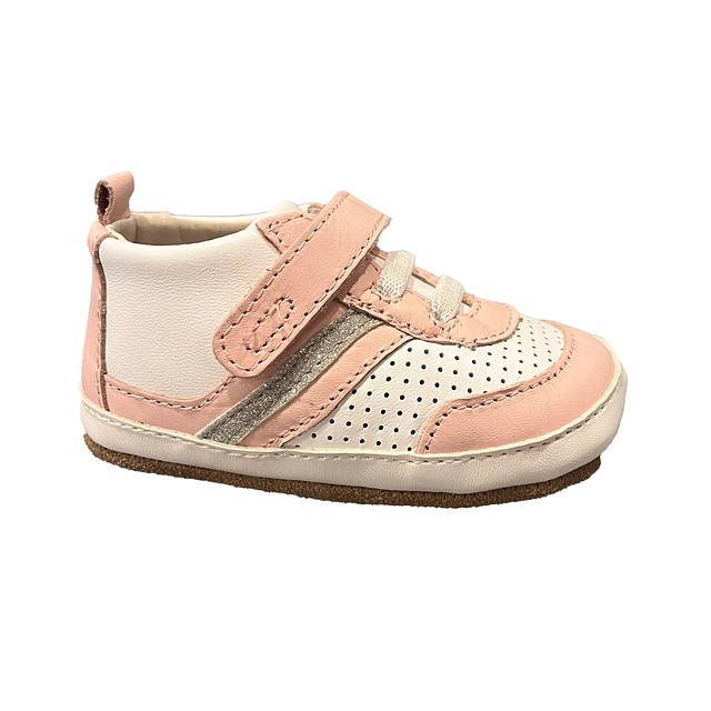 Robeez Pink | White Shoes 6-9 Months 