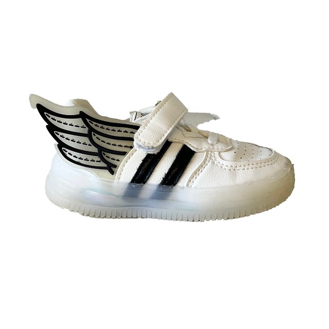 Shougo White Sneakers 9.5 Toddler 