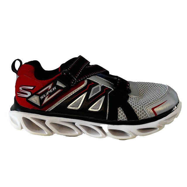 Skechers Silver | Black | Red Sneakers 2.5 Youth 