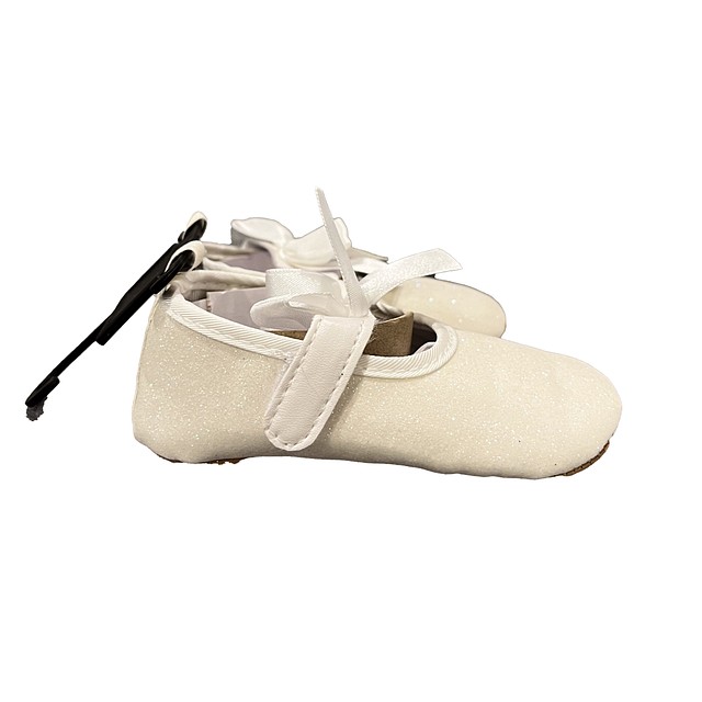 Unknown Brand Ivory Sparkle Shoes 18 Months 